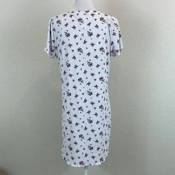 Laura Ashley purple white floral nightgown size large - Picture 4 of 10